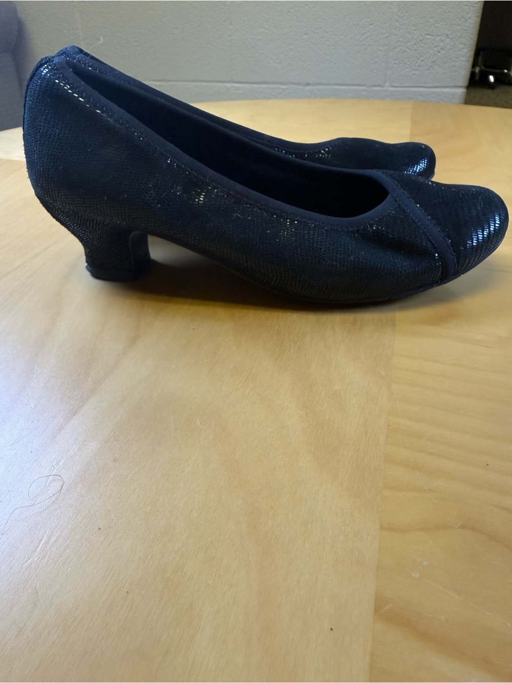 hotter Black Low Block Heel Shimmer Pumpse
